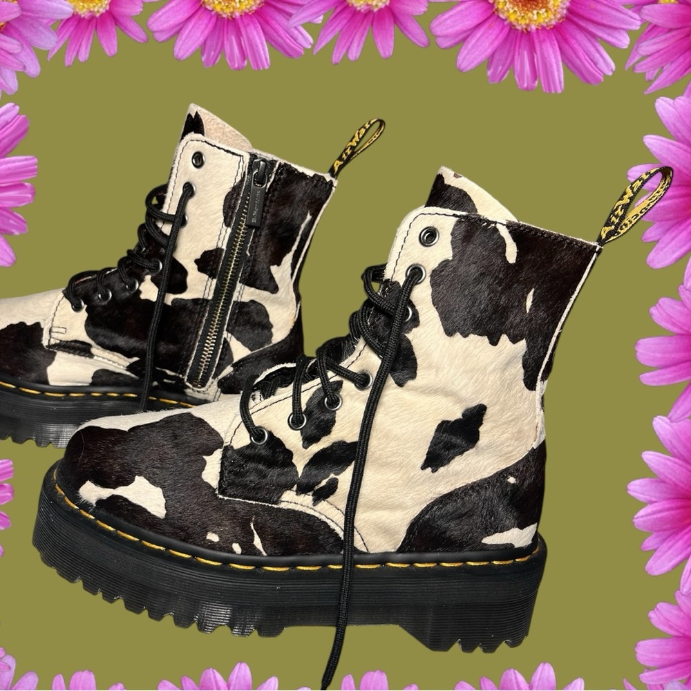 🎯NWOB! Dr Martens Cow Print Jadon Platform Boots (W6)